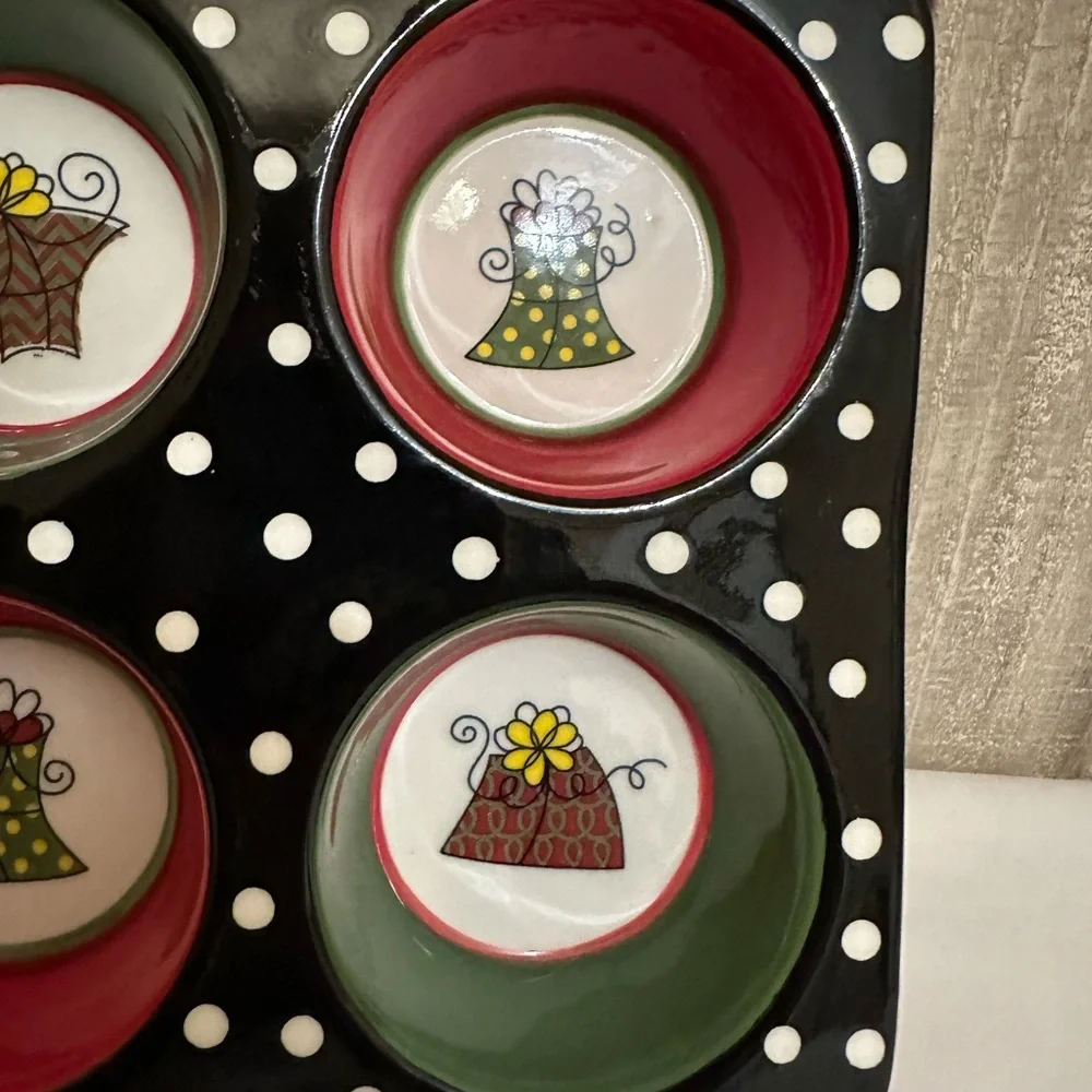 Pier 1 Imports Ceramic Christmas Muffin Pan